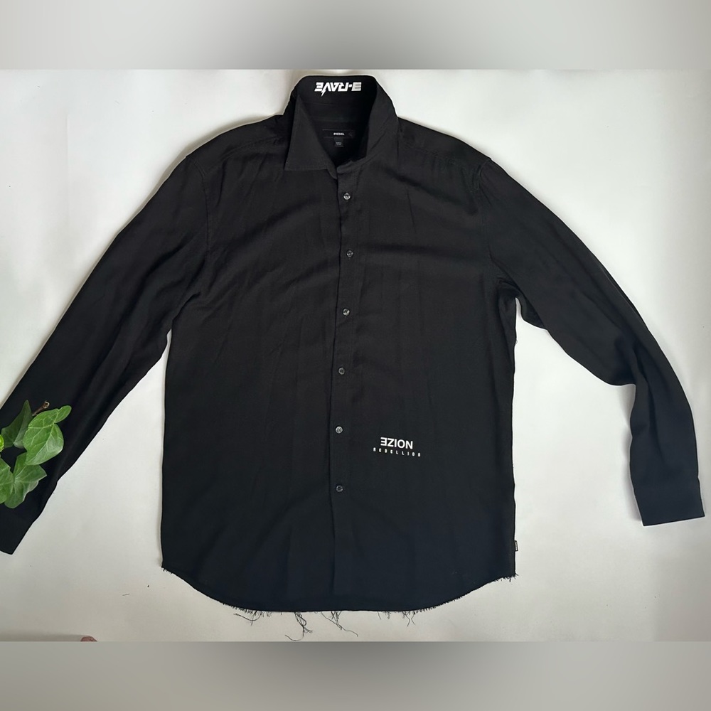 Diesel 100% Lyocell Raw Hem Graphic Button Down Shirt E-Rave Noize Rebellion Bla
